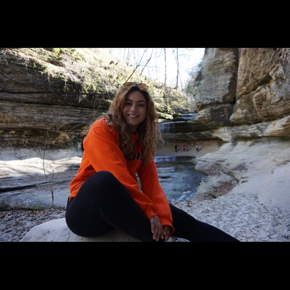 Meet your Posher, Roxana